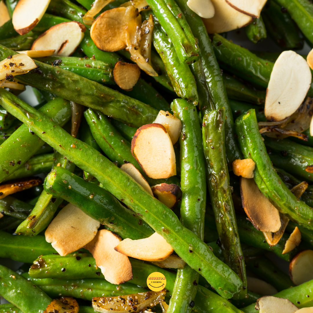 炒法邊豆配雜菇 | Sautéed Green Beans with Mixed Mushrooms (500g)