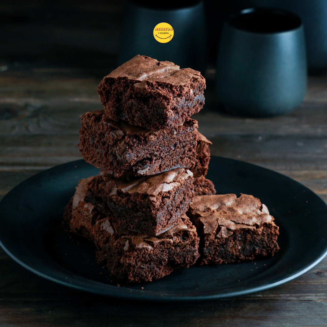 朱古力布朗尼 配 雲呢拿醬 | Fudgy Chocolate Brownies with Madagascar Vanilla Sauce (9" x 9")